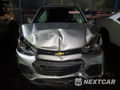 Piąte zdjęcie samochodu w środku: 2019 CHEVROLET TRAX 1LT VIN:3GNCJLSB2KL228234 - miniatura