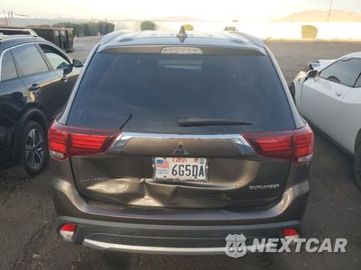 Zdjęcie 6 z 13 samochodu: 2017 MITSUBISHI OUTLANDER SE VIN:JA4AD3A35HZ053233 - miniatura