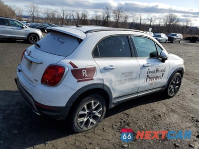 Trzecie zdjęcie samochodu z tyłu: 2017 FIAT 500X TREKKING VIN:ZFBCFYCB2HP608762 - miniatura