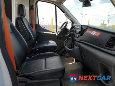 Piąte zdjęcie samochodu w środku: 2024 FORD TRANSIT T-150 VIN:1FTYE1C84RKA86491 - miniatura