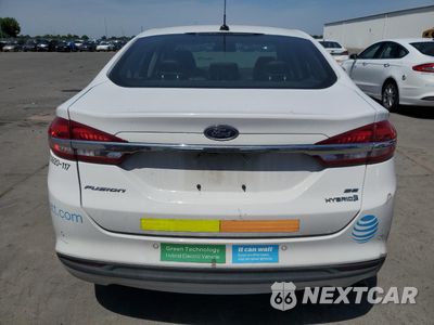 Zdjęcie 6 z 12 samochodu: 2017 FORD FUSION SE HYBRID VIN:3FA6P0LU7HR408890 - miniatura