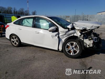 Czwarte zdjęcie samochodu z boku: 2014 FORD FOCUS SE VIN:1FADP3F25EL406942 - miniatura