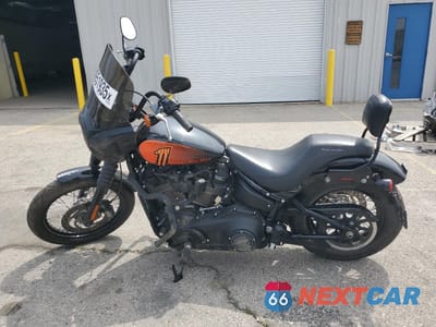 Trzecie zdjęcie samochodu z tyłu: 2021 HARLEY-DAVIDSON FXBBS VIN:1HD1YYK24MB041993 - miniatura