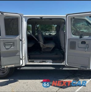 Zdjęcie 6 z 10 samochodu: 2013 FORD ECONOLINE E350 SUPER DUTY WAGON VIN:1FBNE3BL4DDA99277 - miniatura