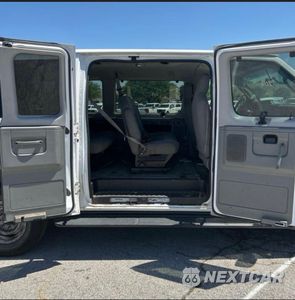 Zdjęcie 6 z 10 samochodu: 2013 FORD ECONOLINE E350 SUPER DUTY WAGON VIN:1FBNE3BL4DDA99277 - miniatura