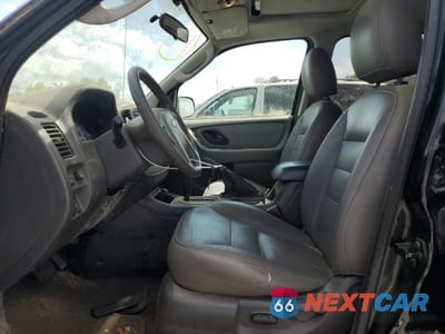 Zdjęcie 7 z 13 samochodu: 2006 FORD ESCAPE XLT VIN:1FMCU93106KA12121 - miniatura
