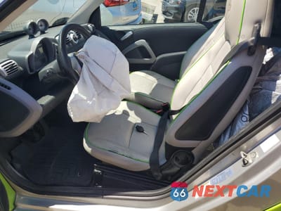 Zdjęcie 7 z 13 samochodu: 2008 SMART FORTWO PASSION VIN:WMEEK31X88K192766 - miniatura