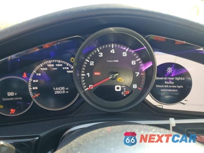 Zdjęcie 9 z 15 samochodu: 2019 PORSCHE PANAMERA BASE VIN:WP0AA2A70KL100870 - miniatura