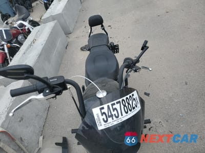 Piąte zdjęcie samochodu w środku: 2019 HARLEY-DAVIDSON FXBB VIN:1HD1YJJ23KB039562 - miniatura