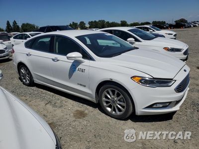 Czwarte zdjęcie samochodu z boku: 2017 FORD FUSION SE HYBRID VIN:3FA6P0LU2HR408926 - miniatura