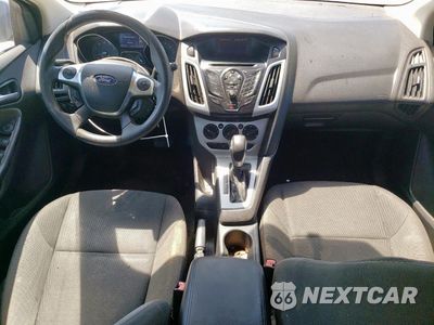 Zdjęcie 8 z 12 samochodu: 2013 FORD FOCUS SE VIN:1FAHP3K29CL405362 - miniatura