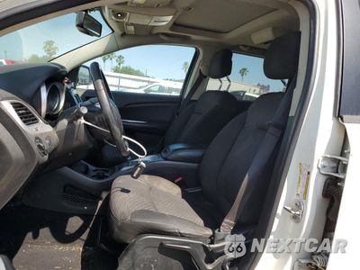 Zdjęcie 7 z 14 samochodu: 2016 DODGE JOURNEY CROSSROAD VIN:3C4PDCGB3GT178896 - miniatura