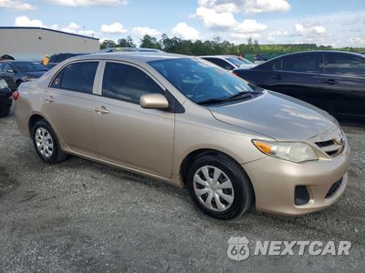 Czwarte zdjęcie samochodu z boku: 2013 TOYOTA COROLLA BASE VIN:2T1BU4EE3DC987567 - miniatura