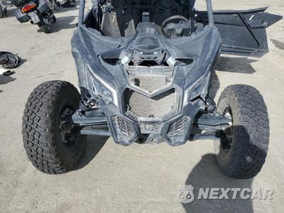 Zdjęcie 7 z 11 samochodu: 2017 CAN-AM MAVERICK X3 MAX X RS TURBO R VIN:3JBVNAW2XHK000617 - miniatura