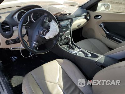 Zdjęcie 8 z 12 samochodu: 2006 MERCEDES-BENZ SLK 350 VIN:WDBWK56F86F113079 - miniatura