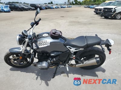 Trzecie zdjęcie samochodu z tyłu: 2023 BMW R NINE T PURE VIN:WB10L6301P6H34983 - miniatura