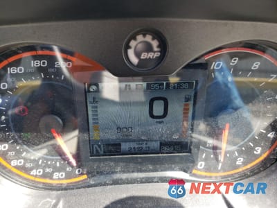 Zdjęcie 7 z 10 samochodu: 2016 CAN-AM SPYDER ROADSTER F3-T VIN:2BXREDD25GV002068 - miniatura