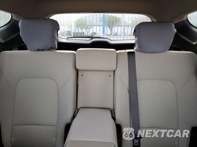 Zdjęcie 10 z 14 samochodu: 2017 HYUNDAI SANTA FE SPORT VIN:5NMZU3LB6HH040993 - miniatura