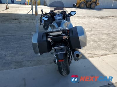 Czwarte zdjęcie samochodu z boku: 2016 KAWASAKI ZG1400 E VIN:JKBZGNE11GA003601 - miniatura