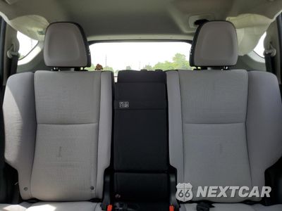 Zdjęcie 10 z 13 samochodu: 2017 TOYOTA RAV4 HV LE VIN:JTMRJREV2HD120965 - miniatura