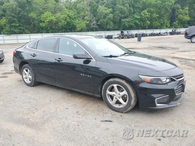 Czwarte zdjęcie samochodu z boku: 2017 CHEVROLET MALIBU LS VIN:1G1ZB5ST3HF235421 - miniatura