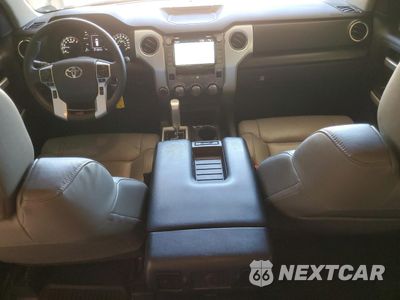 Zdjęcie 8 z 12 samochodu: 2020 TOYOTA TUNDRA CREWMAX SR5 VIN:5TSDY5F14LX898816 - miniatura