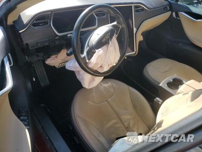 Zdjęcie 8 z 13 samochodu: 2013 TESLA MODEL S VIN:5YJSA1DP3DFP09905 - miniatura
