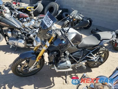 Trzecie zdjęcie samochodu z tyłu: 2017 BMW R1200 R VIN:WB10A1409HZ197980 - miniatura