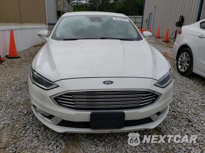 Piąte zdjęcie samochodu w środku: 2017 FORD FUSION SE HYBRID VIN:3FA6P0LU9HR409488 - miniatura