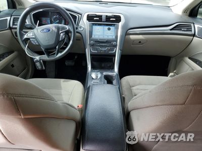 Zdjęcie 8 z 13 samochodu: 2017 FORD FUSION SE HYBRID VIN:3FA6P0LU3HR319690 - miniatura