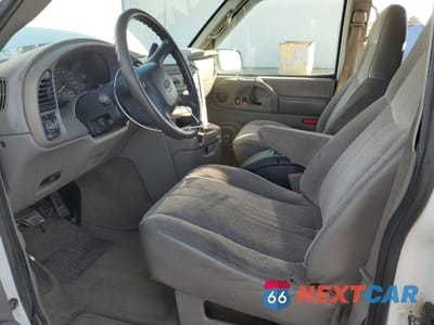 Zdjęcie 7 z 15 samochodu: 2003 CHEVROLET ASTRO VIN:1GNEL19X53B129032 - miniatura