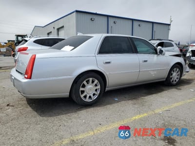 Trzecie zdjęcie samochodu z tyłu: 2010 CADILLAC DTS VIN:1G6KA5EY0AU118516 - miniatura