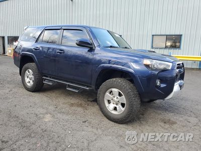 Czwarte zdjęcie samochodu z boku: 2021 TOYOTA 4RUNNER SR5/SR5 PREMIUM VIN:JTEPU5JR0M5918770 - miniatura