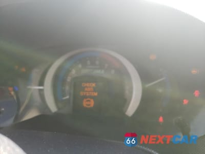 Zdjęcie 9 z 12 samochodu: 2010 HONDA INSIGHT EX VIN:JHMZE2H75AS007066 - miniatura