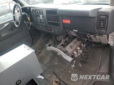 Zdjęcie 8 z 12 samochodu: 2015 CHEVROLET EXPRESS G2500 VIN:1GCWGFCF6F1277571 - miniatura