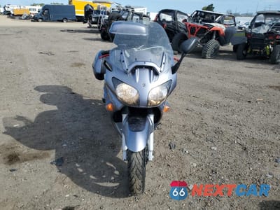 Drugie zdjęcie samochodu z przodu: 2004 YAMAHA FJR1300 AC VIN:JYARP09Y44A000056 - miniatura