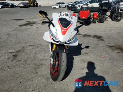 Drugie zdjęcie samochodu z przodu: 2023 APRILIA RSV4 FACTORY VIN:ZD4KYUB02PS000817 - miniatura