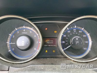 Zdjęcie 9 z 14 samochodu: 2012 HYUNDAI SONATA SE VIN:5NPEC4ACXCH369968 - miniatura