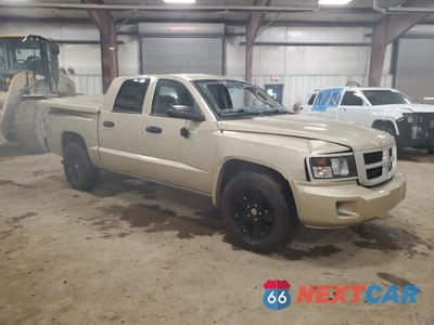 Czwarte zdjęcie samochodu z boku: 2011 DODGE DAKOTA SLT VIN:1D7RE3GK3BS586112 - miniatura