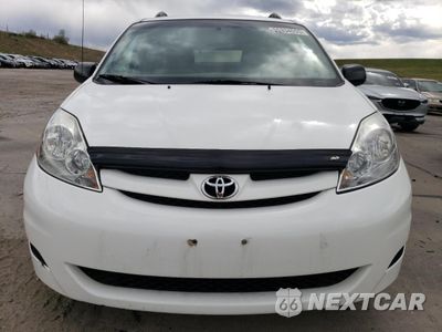 Piąte zdjęcie samochodu w środku: 2010 TOYOTA SIENNA CE VIN:5TDKK4CC3AS309881 - miniatura