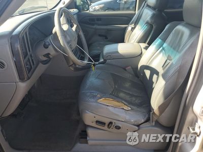 Zdjęcie 7 z 13 samochodu: 2004 GMC YUKON XL DENALI VIN:1GKFK66UX4J262906 - miniatura