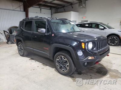 Czwarte zdjęcie samochodu z boku: 2017 JEEP RENEGADE TRAILHAWK VIN:ZACCJBCB4HPG60440 - miniatura