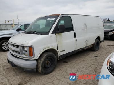 2002 CHEVROLET EXPRESS G1500 1GCEG15WX21194148 - główne zdjęcie licytacji z USA - miniatura