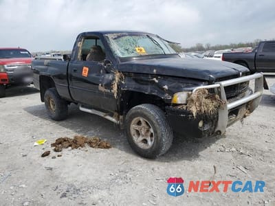 Czwarte zdjęcie samochodu z boku: 2001 DODGE RAM 1500 VIN:1B7HF16Z51S231298 - miniatura