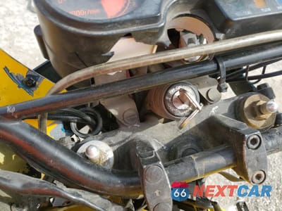 Zdjęcie 8 z 9 samochodu: 1997 KAWASAKI KL650 A VIN:JKAKLEA11VA042371 - miniatura