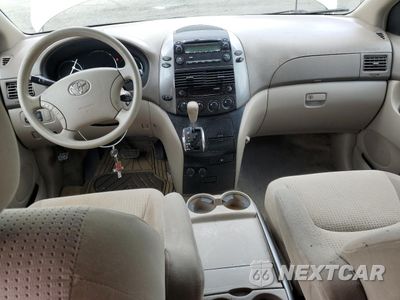 Zdjęcie 8 z 13 samochodu: 2007 TOYOTA SIENNA VAN VIN:5TDZK23C77S083274 - miniatura