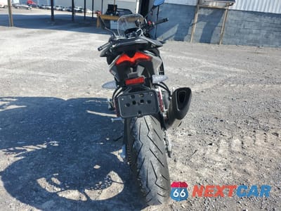 Czwarte zdjęcie samochodu z boku: 2023 APRILIA TUONO V4 1100 VIN:ZD4KZUA05PS000678 - miniatura