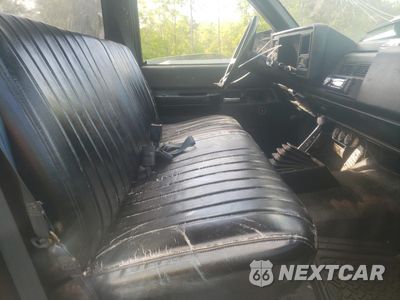 Zdjęcie 10 z 14 samochodu: 1988 CHEVROLET GMT-400 C1500 VIN:1GCDC14H1JZ168354 - miniatura