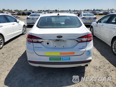 Zdjęcie 6 z 13 samochodu: 2017 FORD FUSION SE HYBRID VIN:3FA6P0LUXHR408950 - miniatura