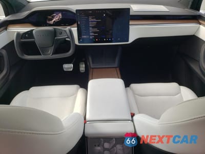 Zdjęcie 8 z 14 samochodu: 2023 TESLA MODEL X VIN:7SAXCBE55PF382241 - miniatura